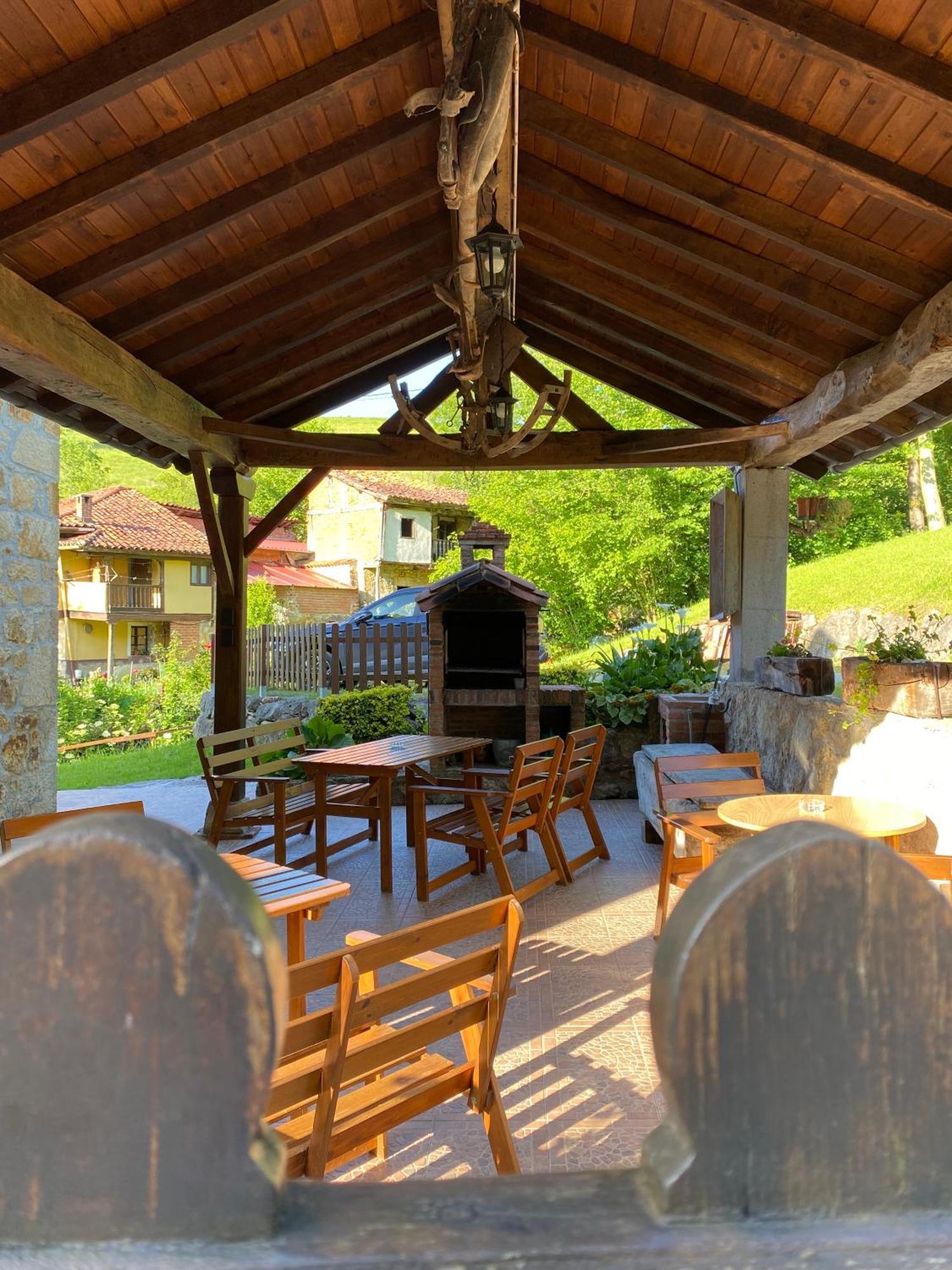 Apartamentos Rurales La Caviana Onís 外观 照片